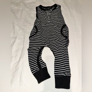 Black and white jumpsuit 6-9 months